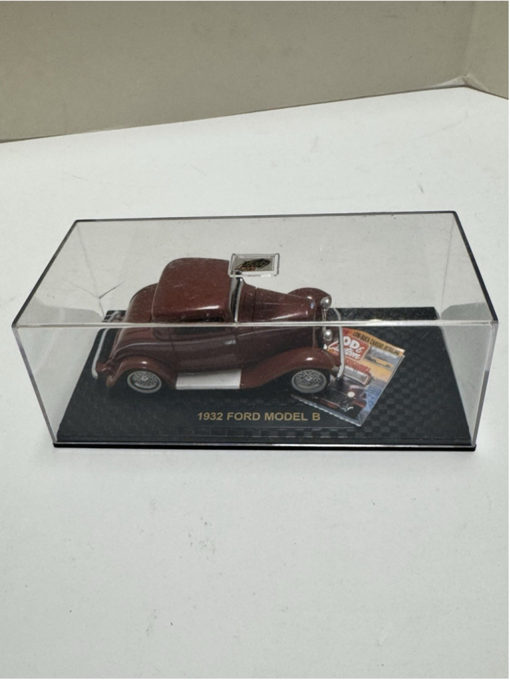 ROAD CHAMPS 1932 FORD MODEL B Rod & Customs 1/43 Scale